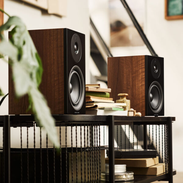 Argon Audio Forus 5 kaiutinpari pähkinä, uudet paketissa, Turku - Image 2