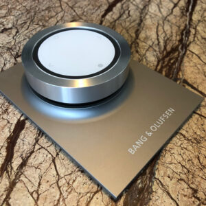 Bang & Olufsen Beosound Essence Remote Table - varastopoisto