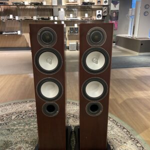 Monitor Audio Silver RX6 -lattiakaiutinpari, käytetty / Tampere