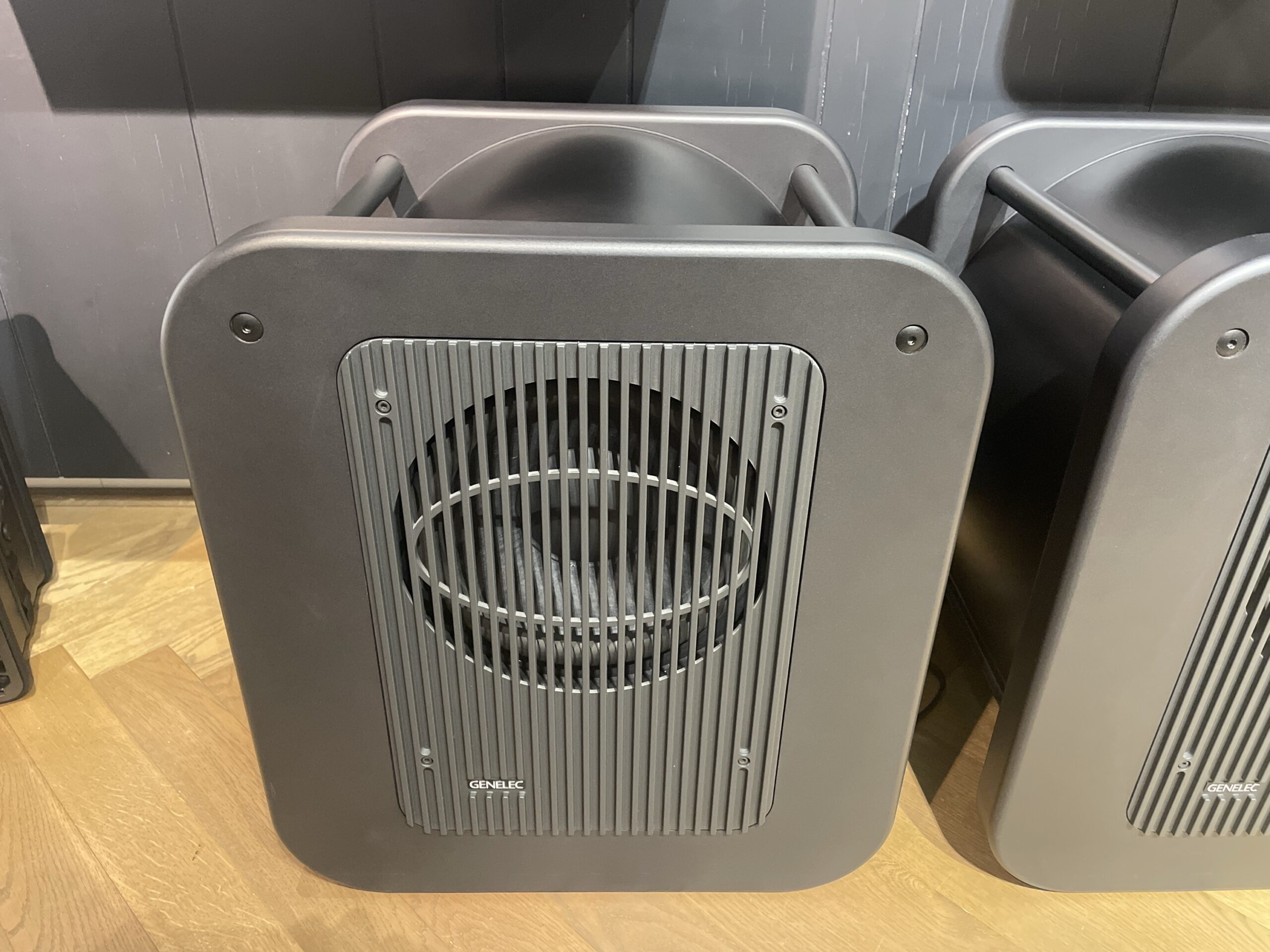 Genelec 7370A SAM -subwoofer, käytetty / Tampere