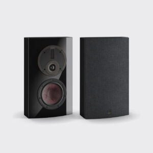 Dali Rubikore on-wall kiiltomusta pari, myymälän esittelykaiuttimet, Turku