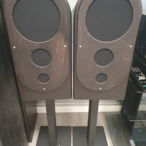 GRADIENT AVANTI jalustakaiuttimet