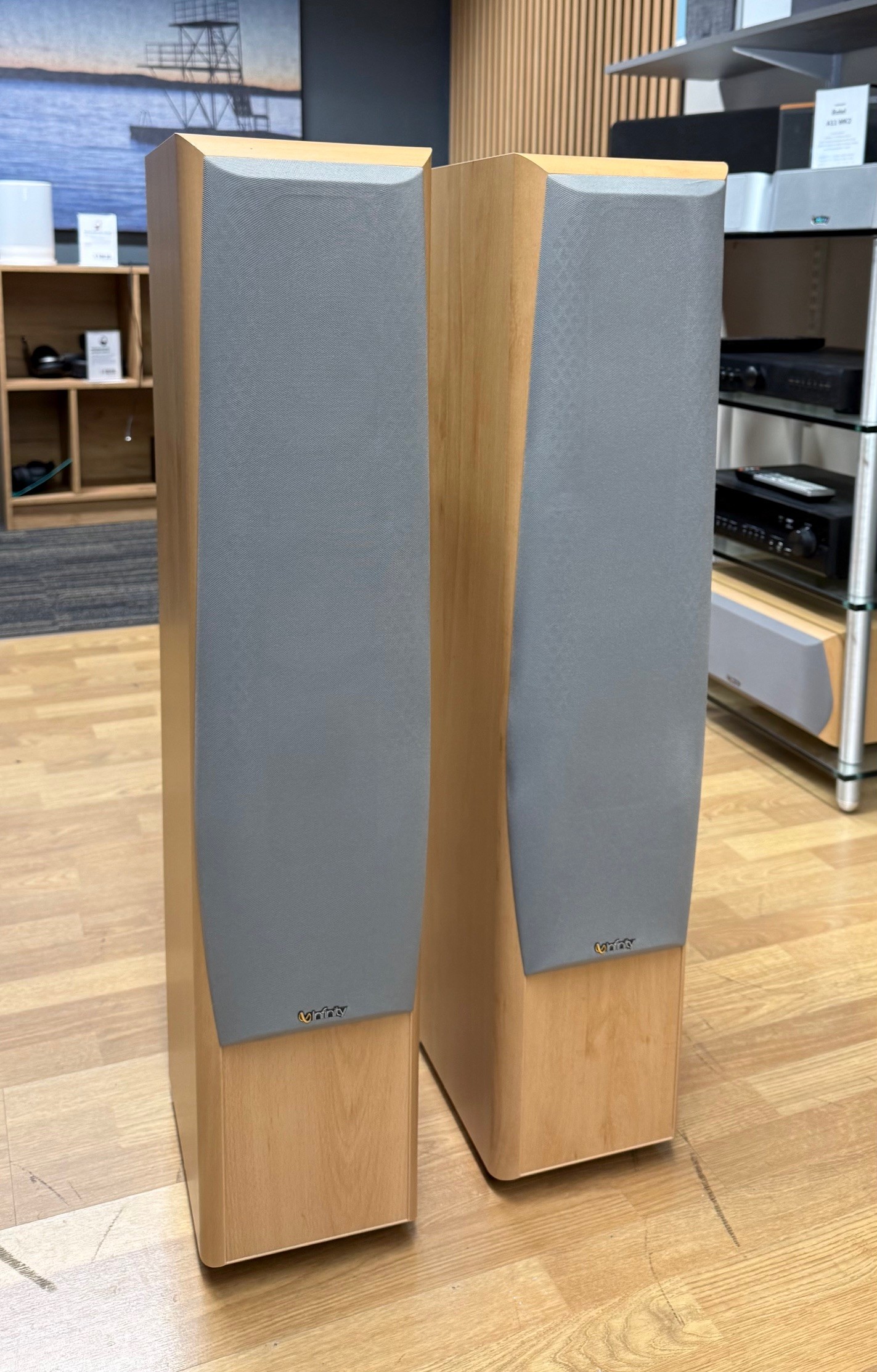 Infinity Primus 250 lattiakaiutin pari - vaihtolaite Jyväskylä