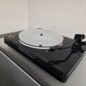 Electrocompaniet ECG-1 levysoitin + Ortofon 2M Black bundle